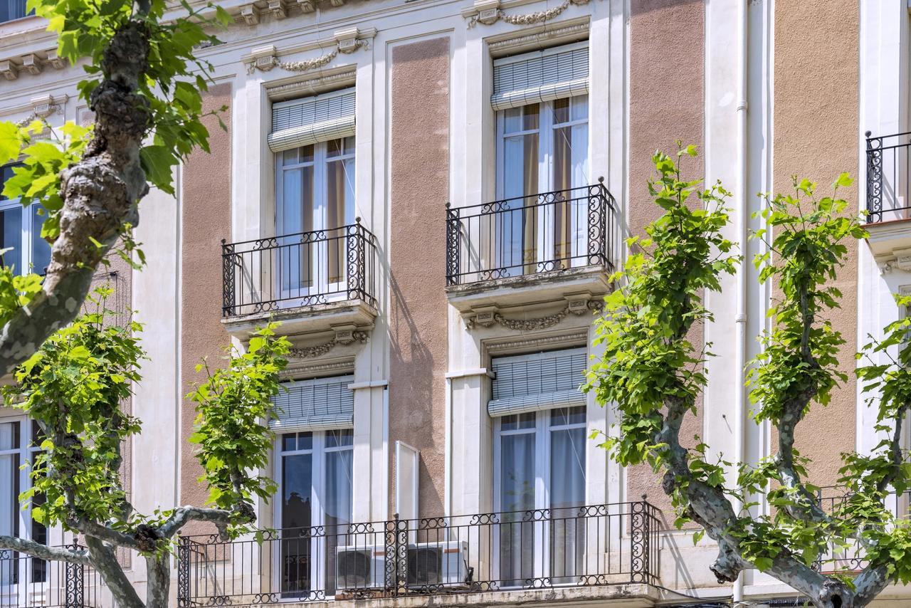 Hotel Niza Салоу Экстерьер фото