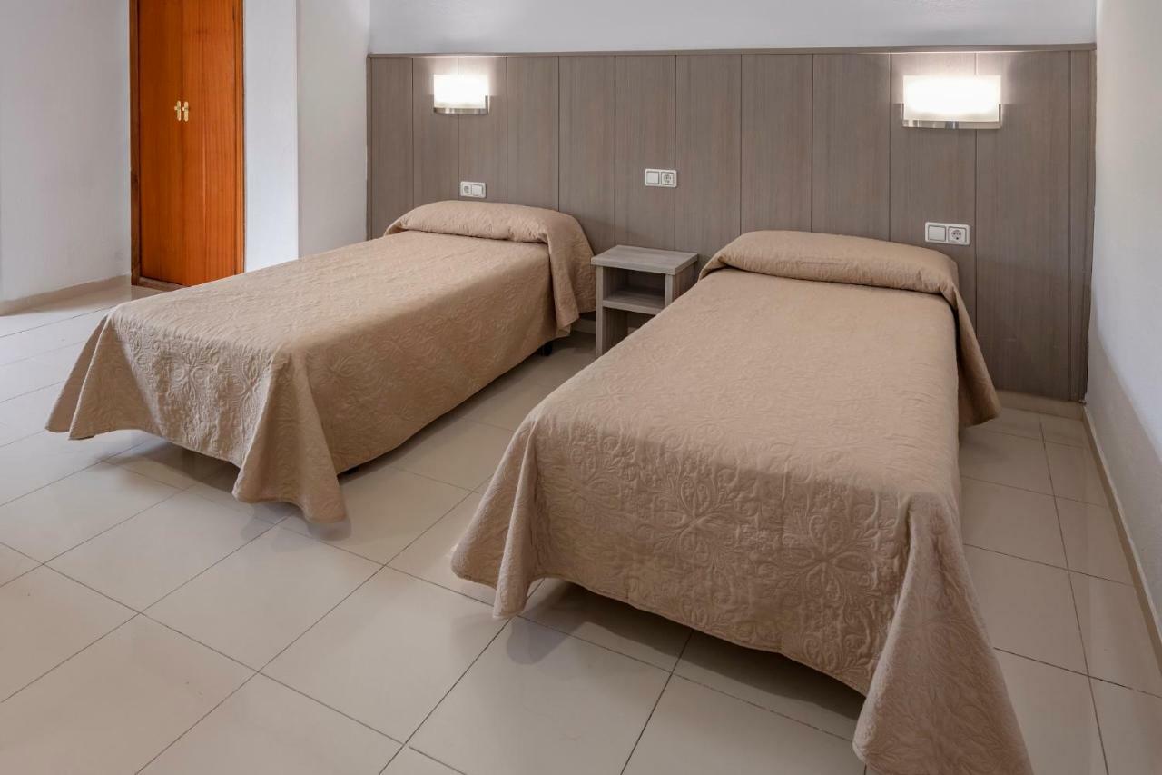 Hotel Niza Салоу Экстерьер фото